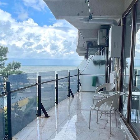 Daniel Sea View Apartment Batumi Exterior foto