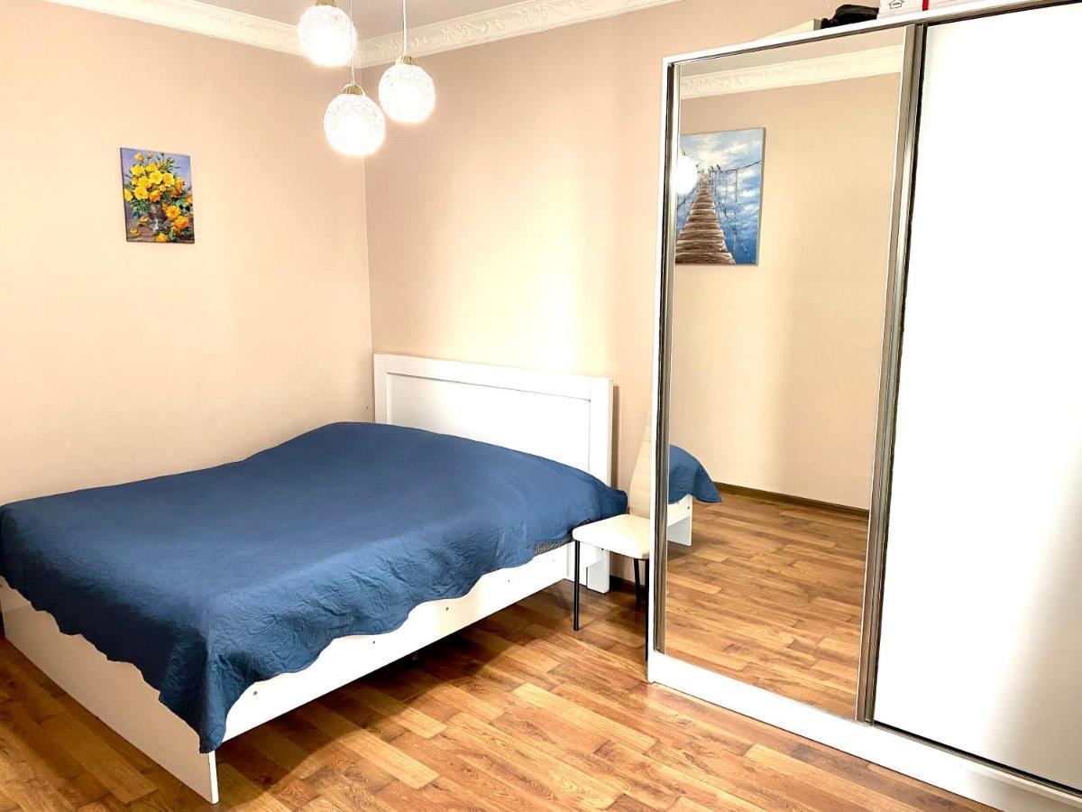 Daniel Sea View Apartment Batumi Exterior foto